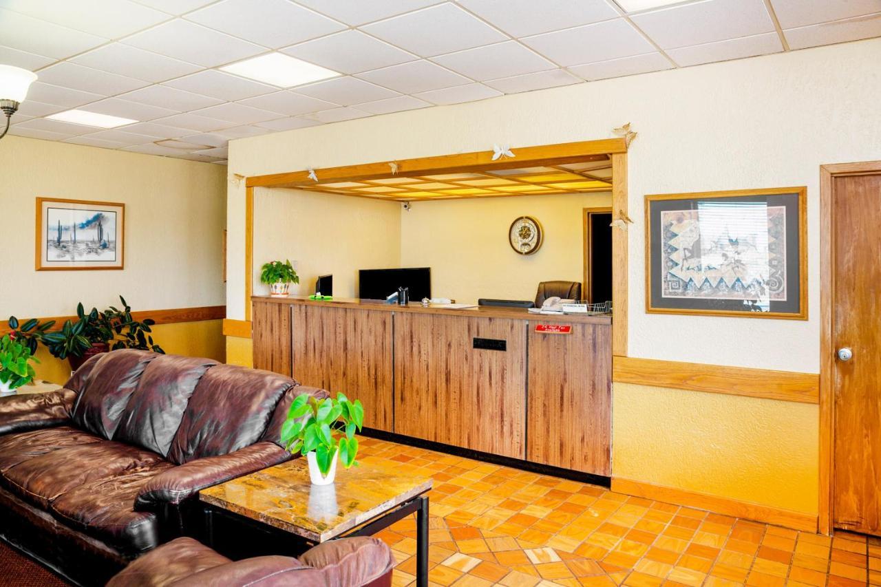 Oyo Hotel Guymon Ok Us-64 Экстерьер фото
